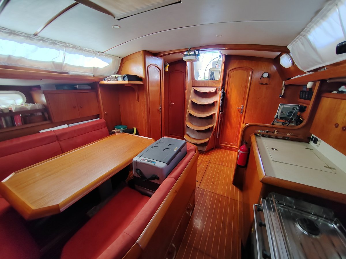 Segelboot - Jeanneau - 3 {{i18n.cabins}}