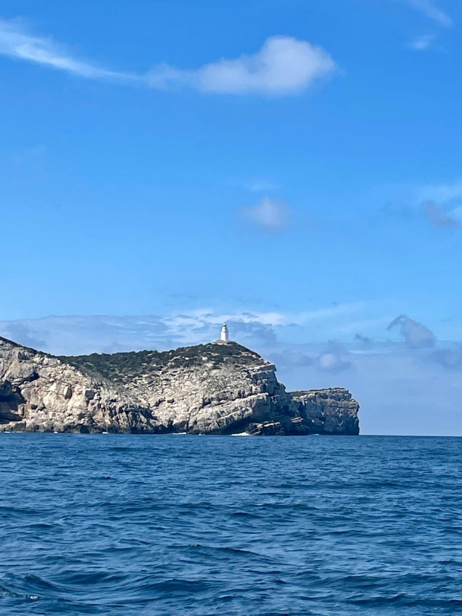Disfruta de la belleza de Ibiza y Formentera desde el mar