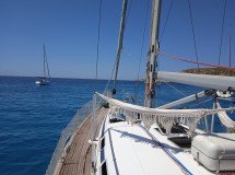 Velero en la puesta de sol