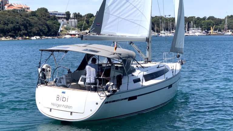 Bavaria Yachts - 7 {{i18n.capacity}}
