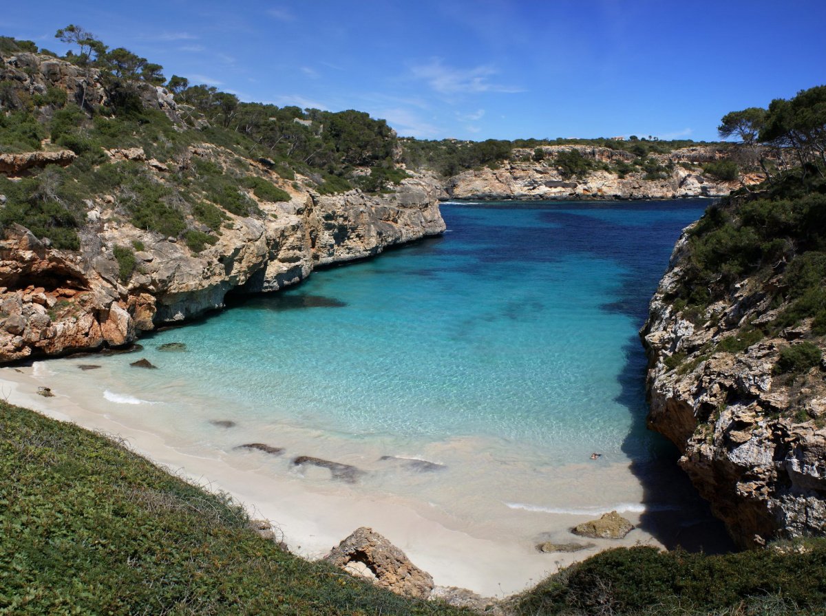 Cala_del_Moro_Santanyi-1920x1432 (1)