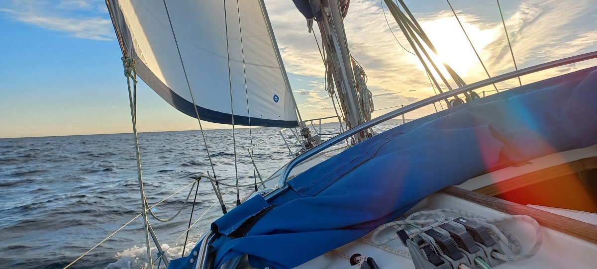 Segelpraxis in Dehesa de Campoamor, Alicante