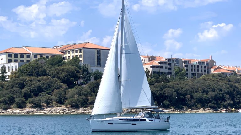 Bavaria Yachts - 2016