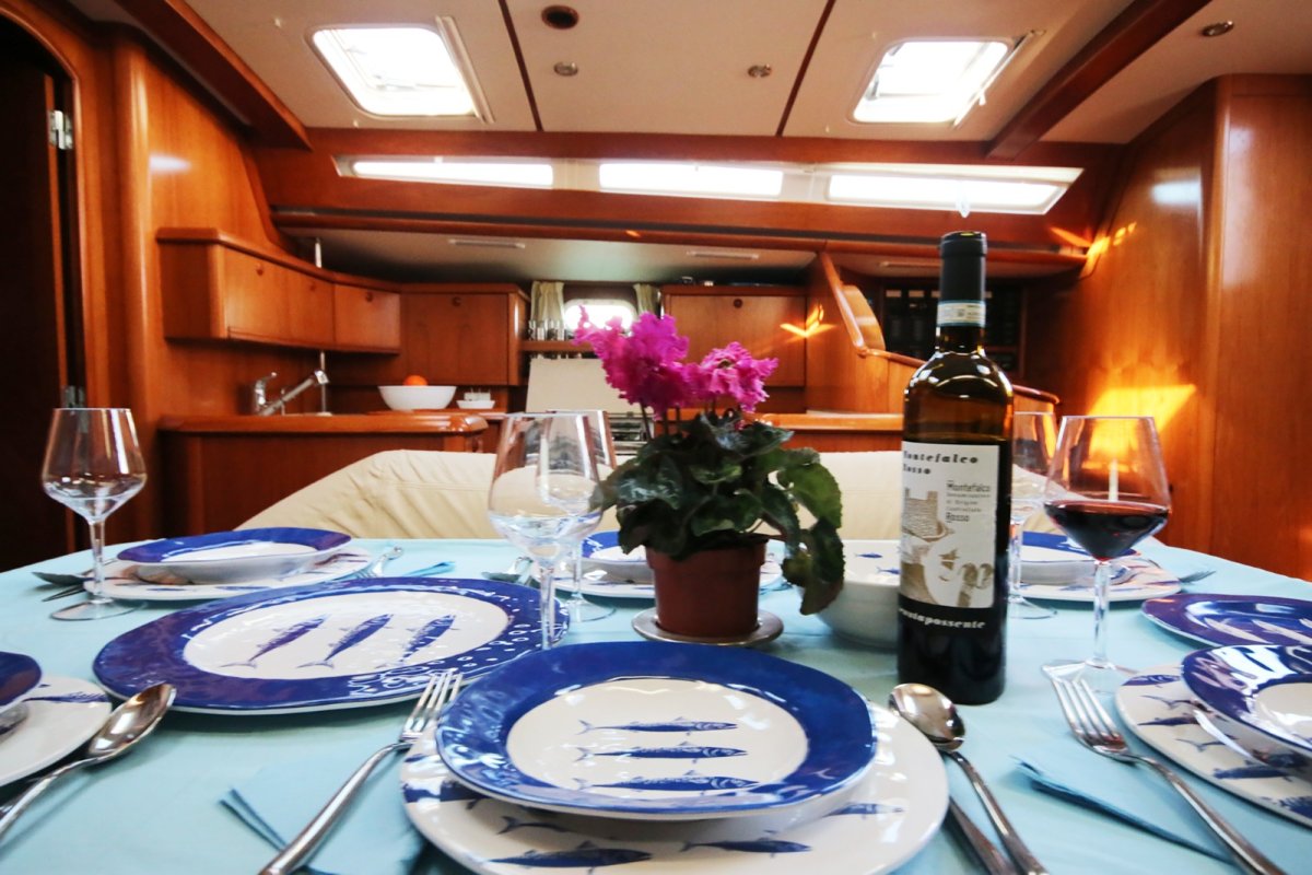 Segel im Golf von Orosei mit Segelboot von Arbatax mit Mittagessen