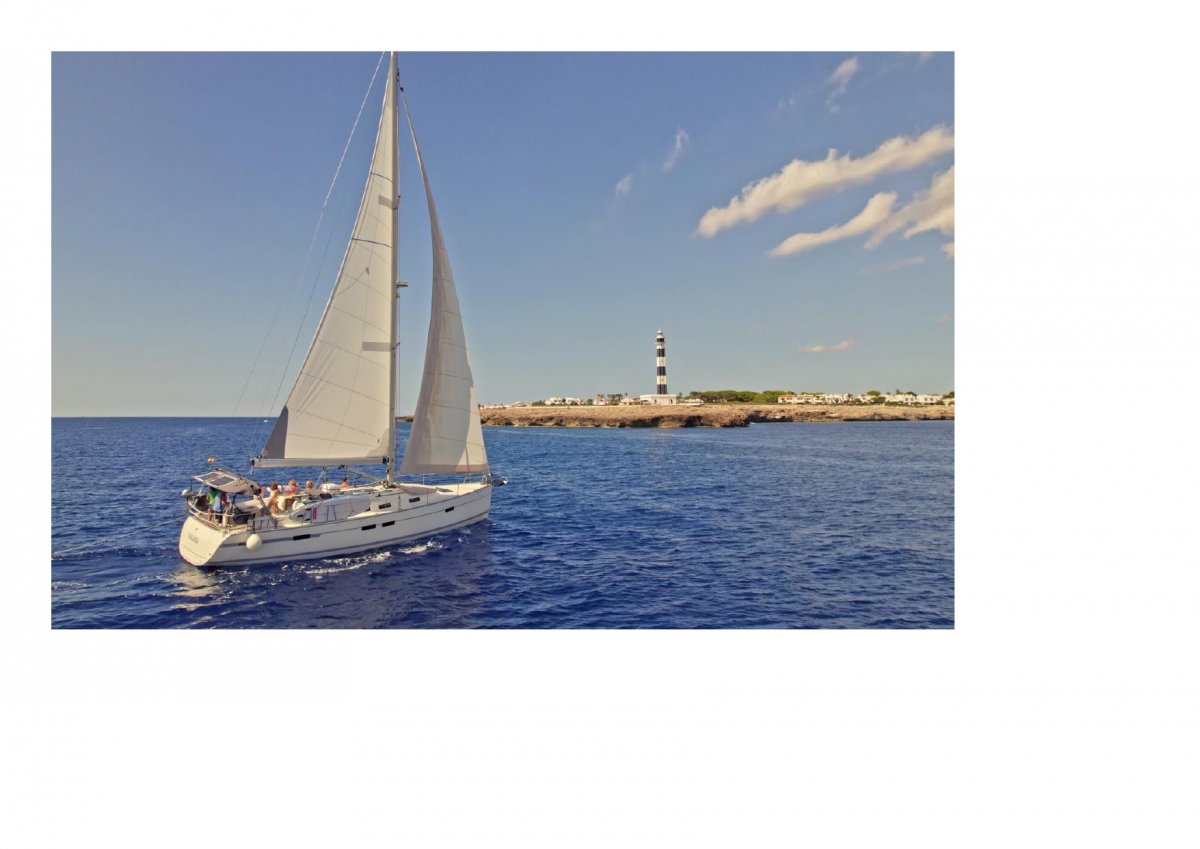 Experiencing the adventure of sailing in a sailboat on the Costa Brava