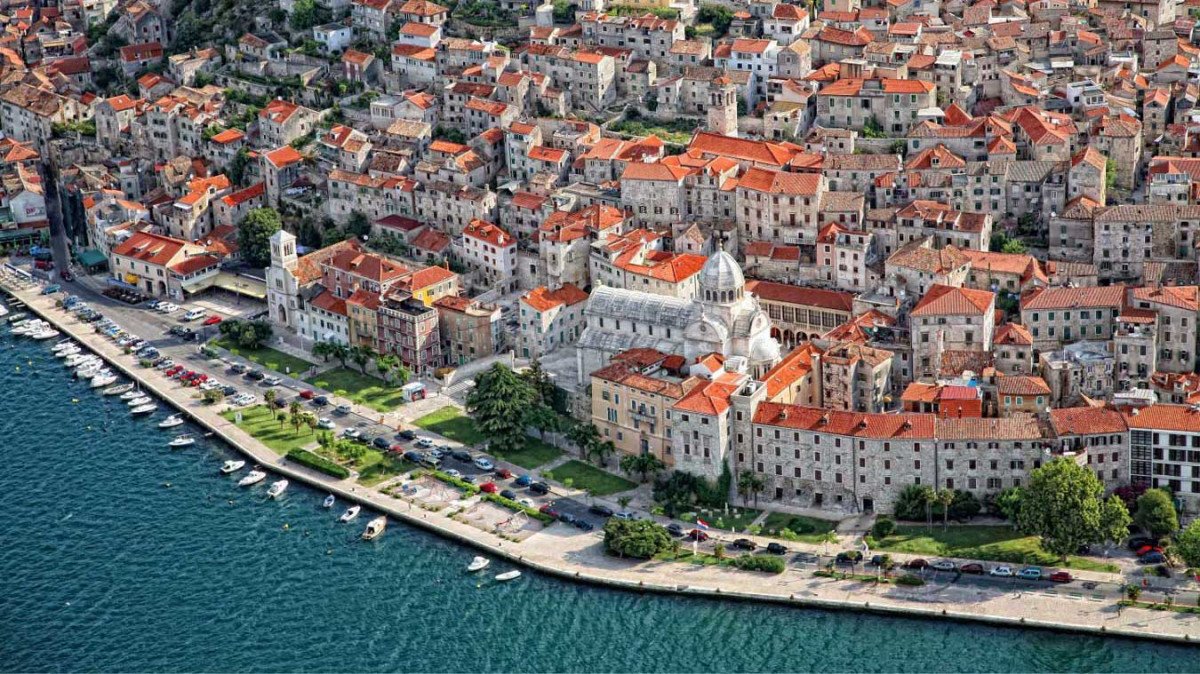 holiday in flotilla coast croatia