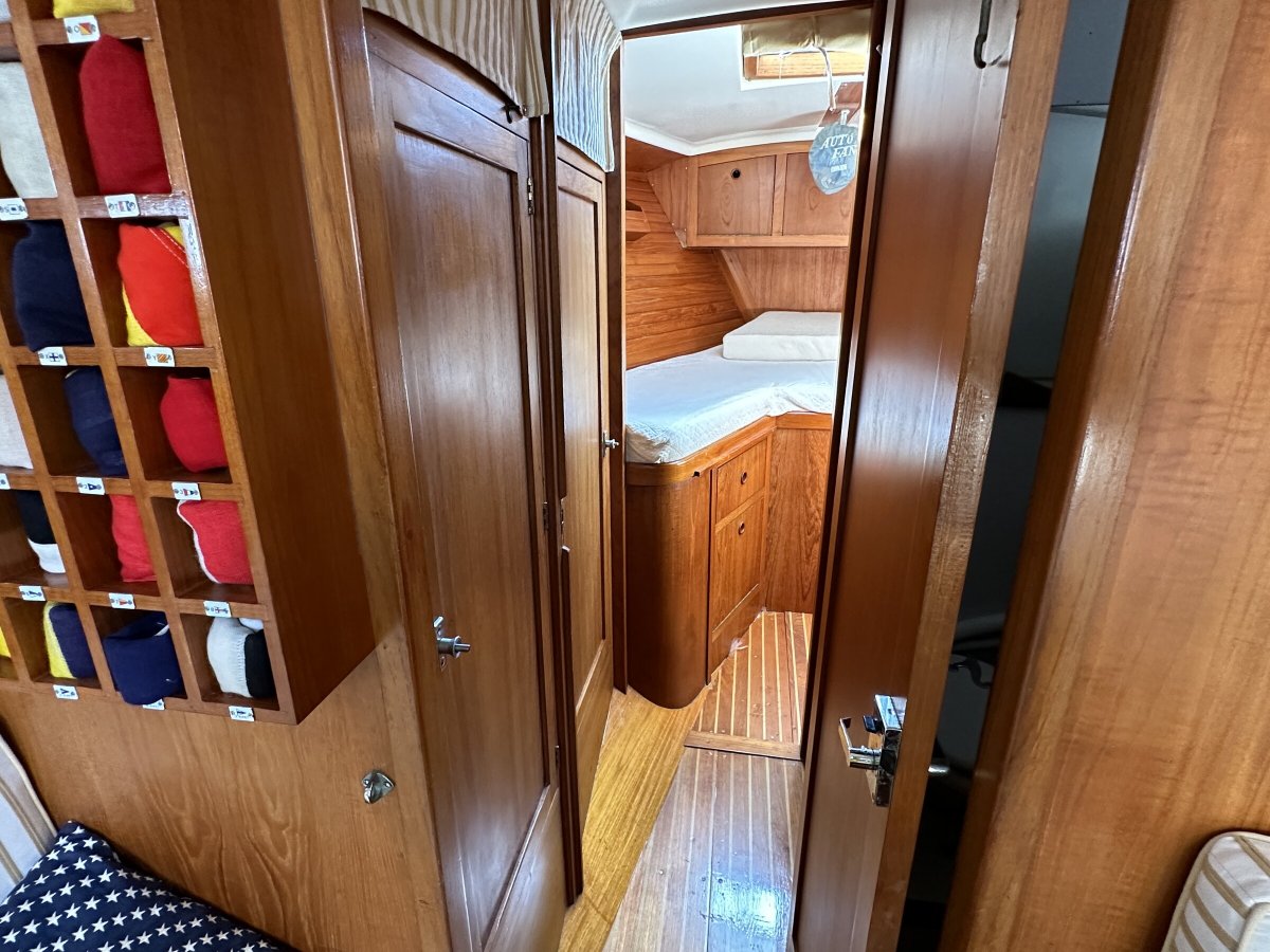 Unforgettable Elba Sailing Experience on a Comfortable Ketch