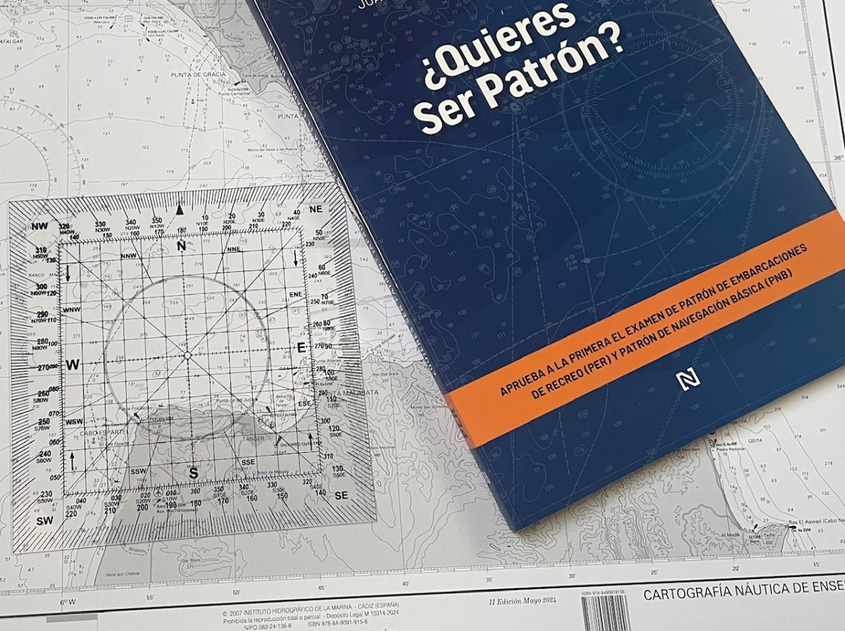 Pratica la navigazione in barca a Valencia.