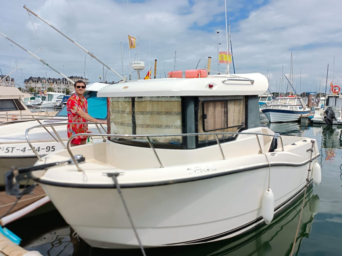 Quicksilver - Pilothouse 605