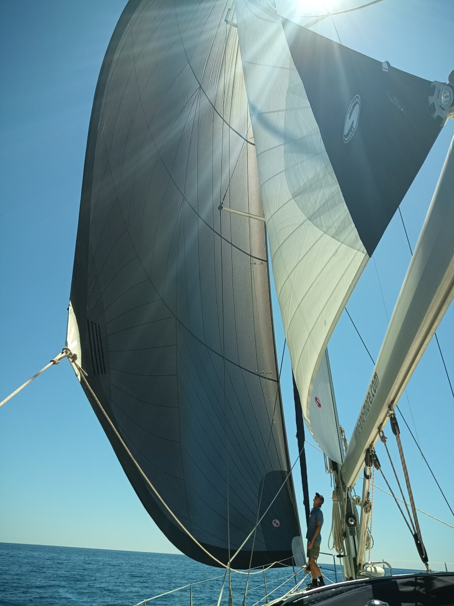 Navigare lungo la costa spagnola