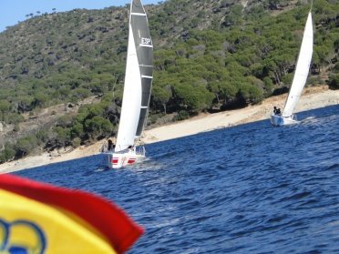 Curso de Vela de Crucero en Madrid. Nivel Intermedio. Embalse de San Juan