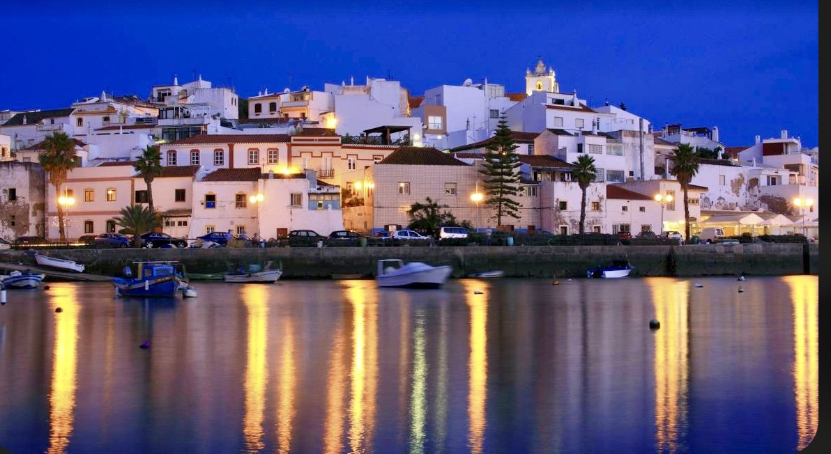 Navegando en las Azores, una región autónoma de Portugal