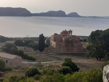 From Kalamata to Pylos around the south Peloponnese on my catamaran