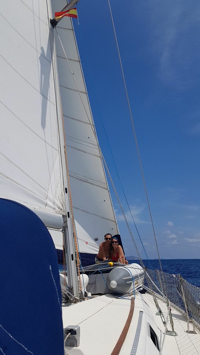 Navegando por la costa murciana en Semana Santa