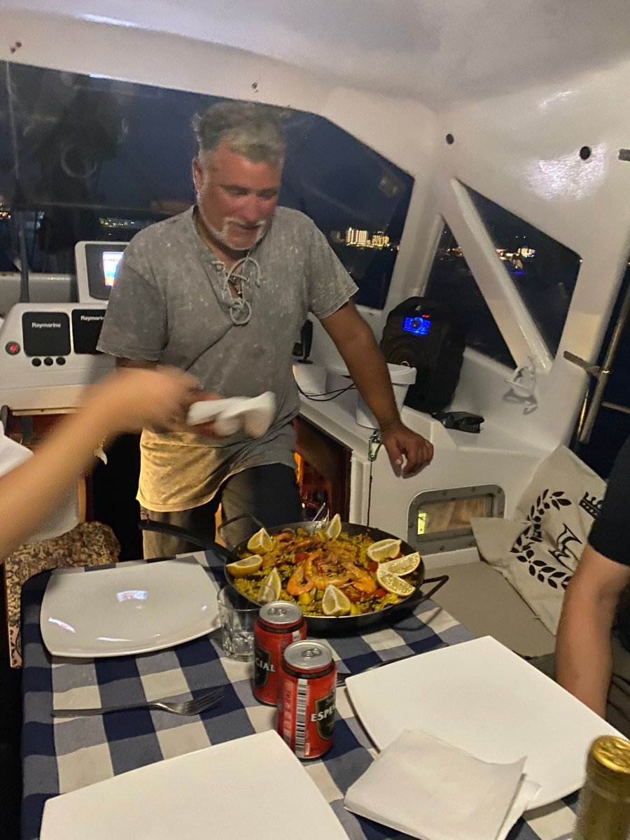 Naviga a Palma di Maiorca in un ketch di 18 m tutto incluso