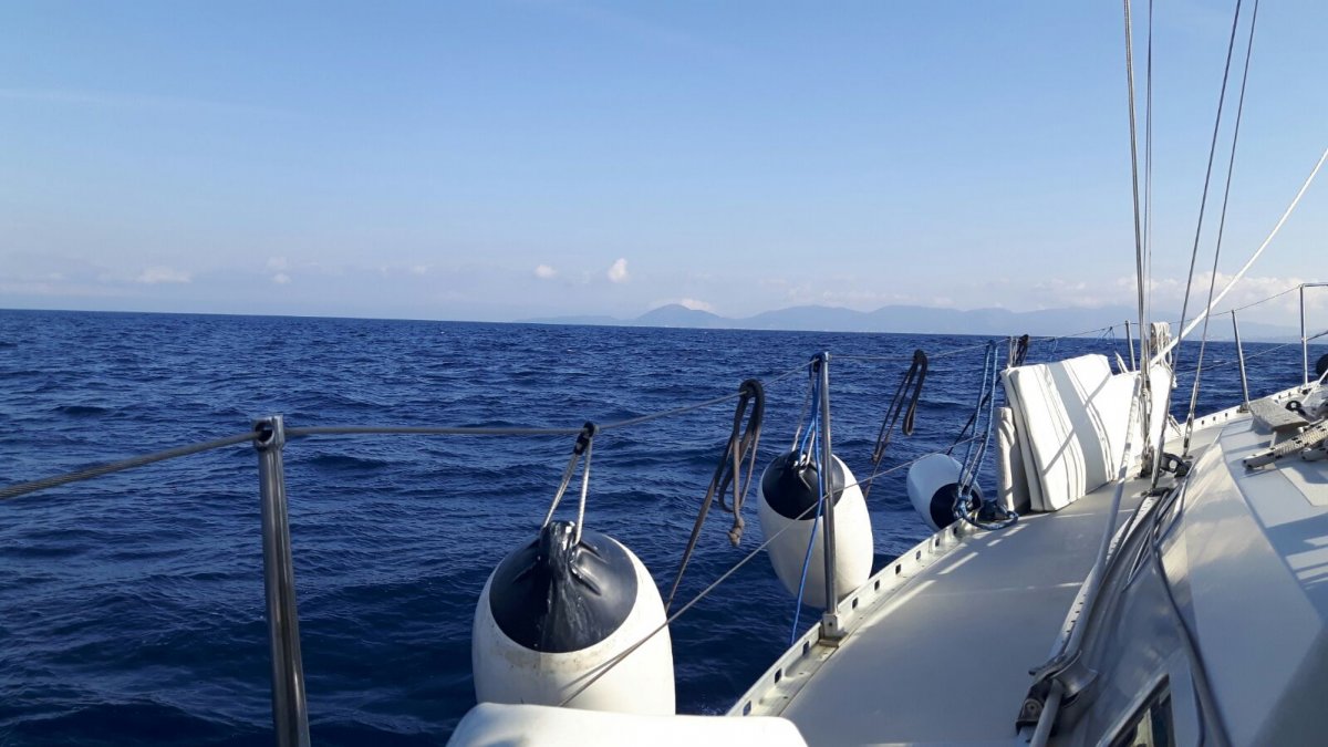 Viaggio di andata in barca di una settimana per Arcipelago della Maddalena e Corsica