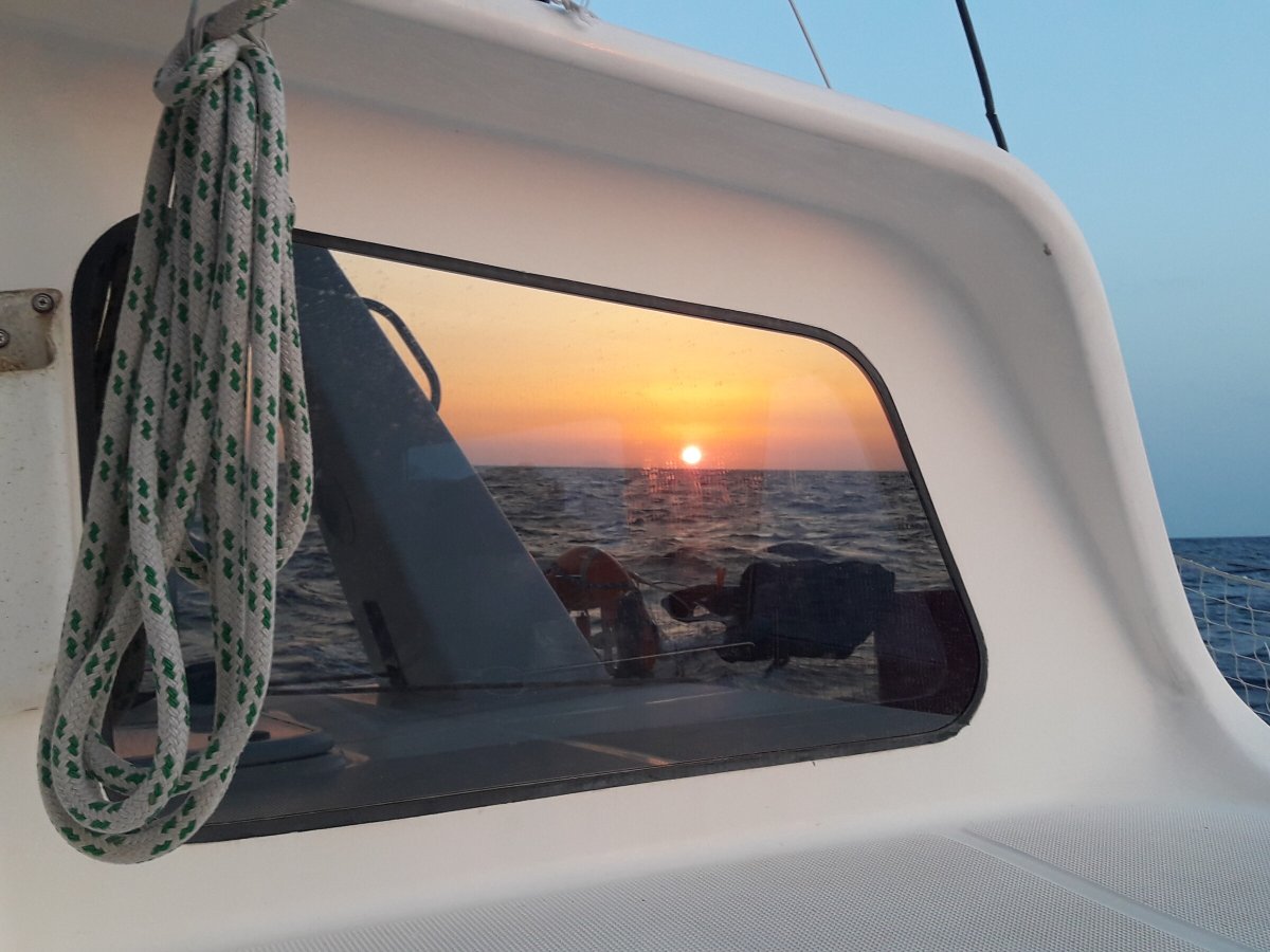 Viaje en catamarán a vela por la hermosa Tailandia