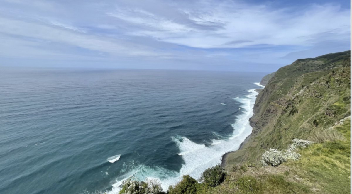 Navega desde Madeira hacia las Azores en un emocionante viaje náutico