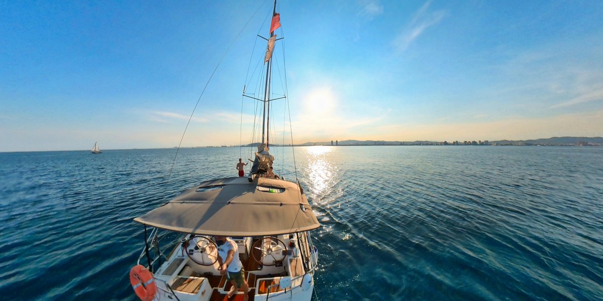 Sailing experience in Barcelona