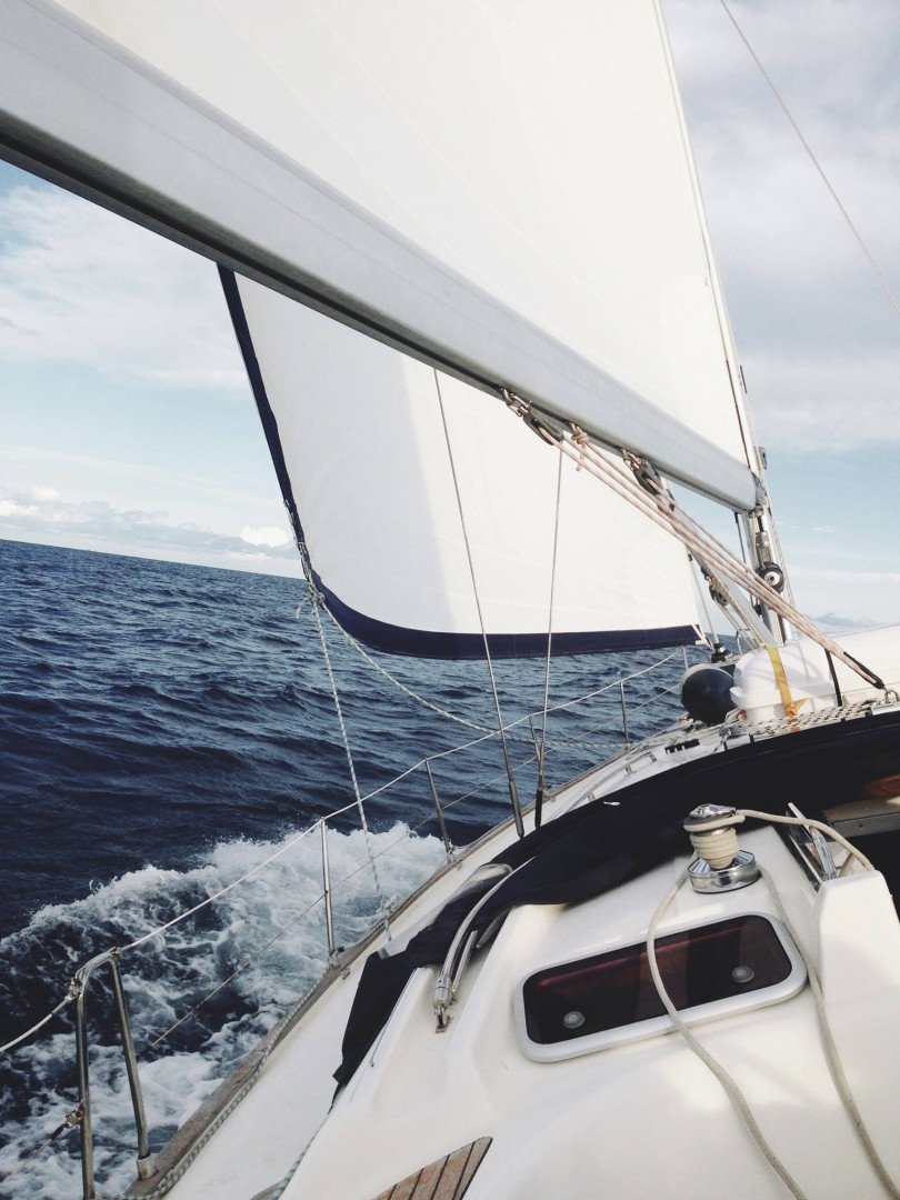 Bavaria Yachts - 2000