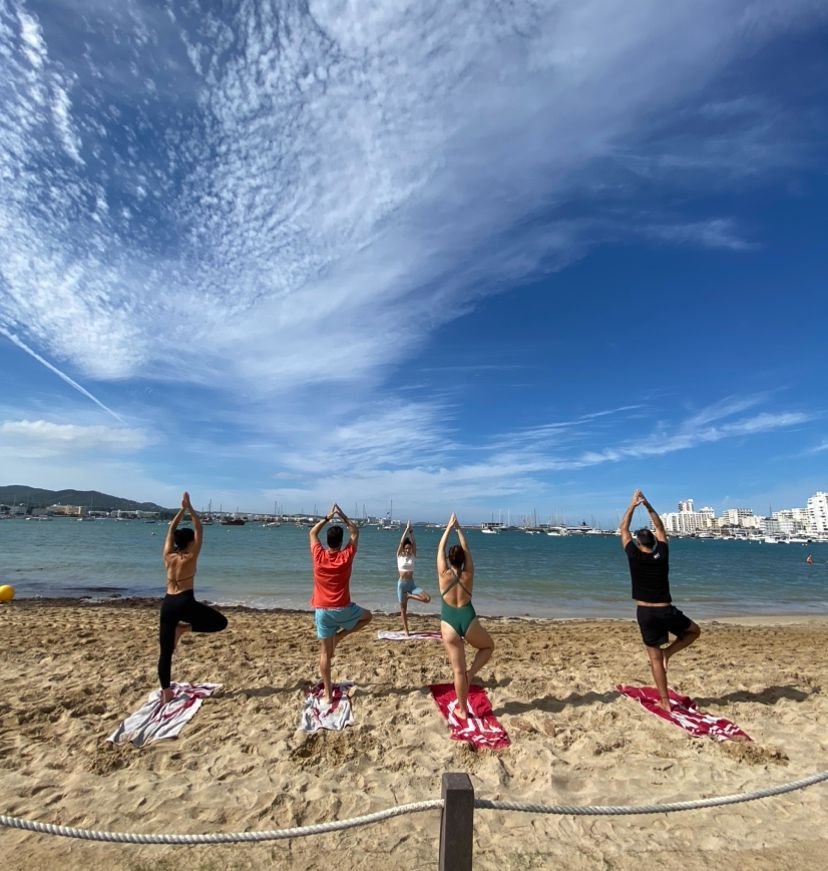 Retiro di yoga in mare a Ibiza e Formentera
