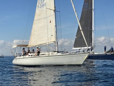 Salida a vela en crucero en Santa Pola