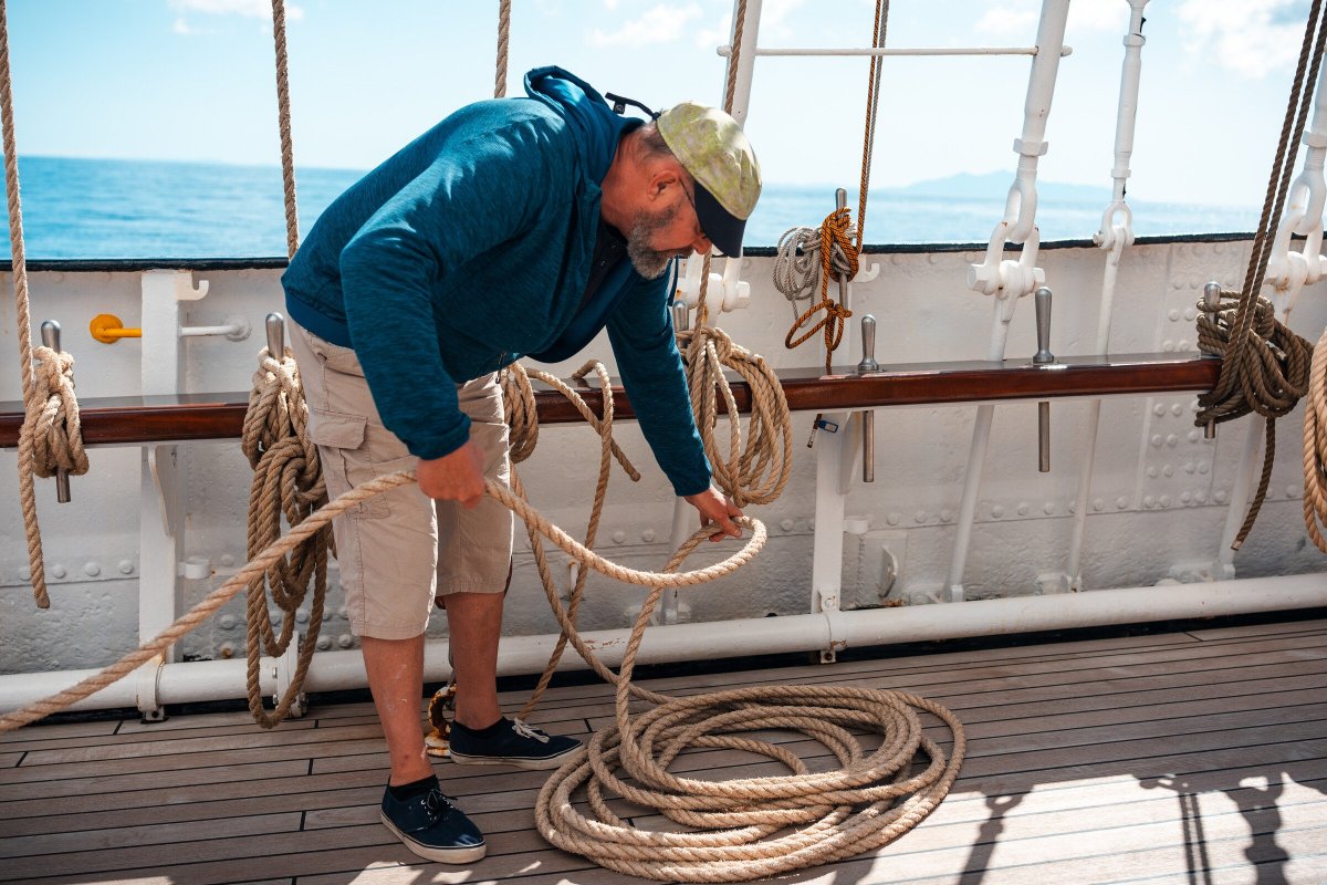 Vivi la bellezza delle isole in un viaggio in barca a vela