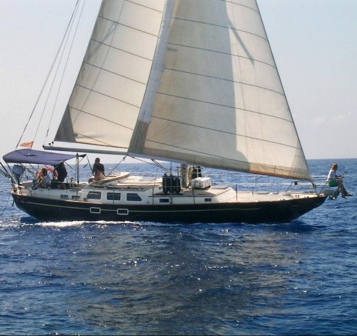 Boat trip around Menorca's coast