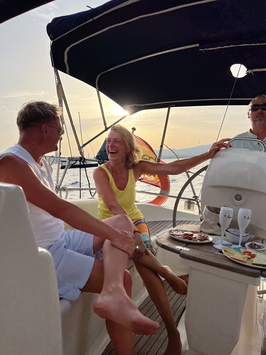 Naviga in barca a vela da Barcellona