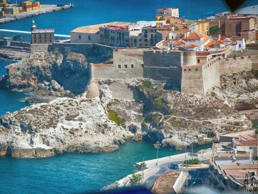 Crociera in barca a vela da Benalmádena a Melilla e all'isola di Alborán