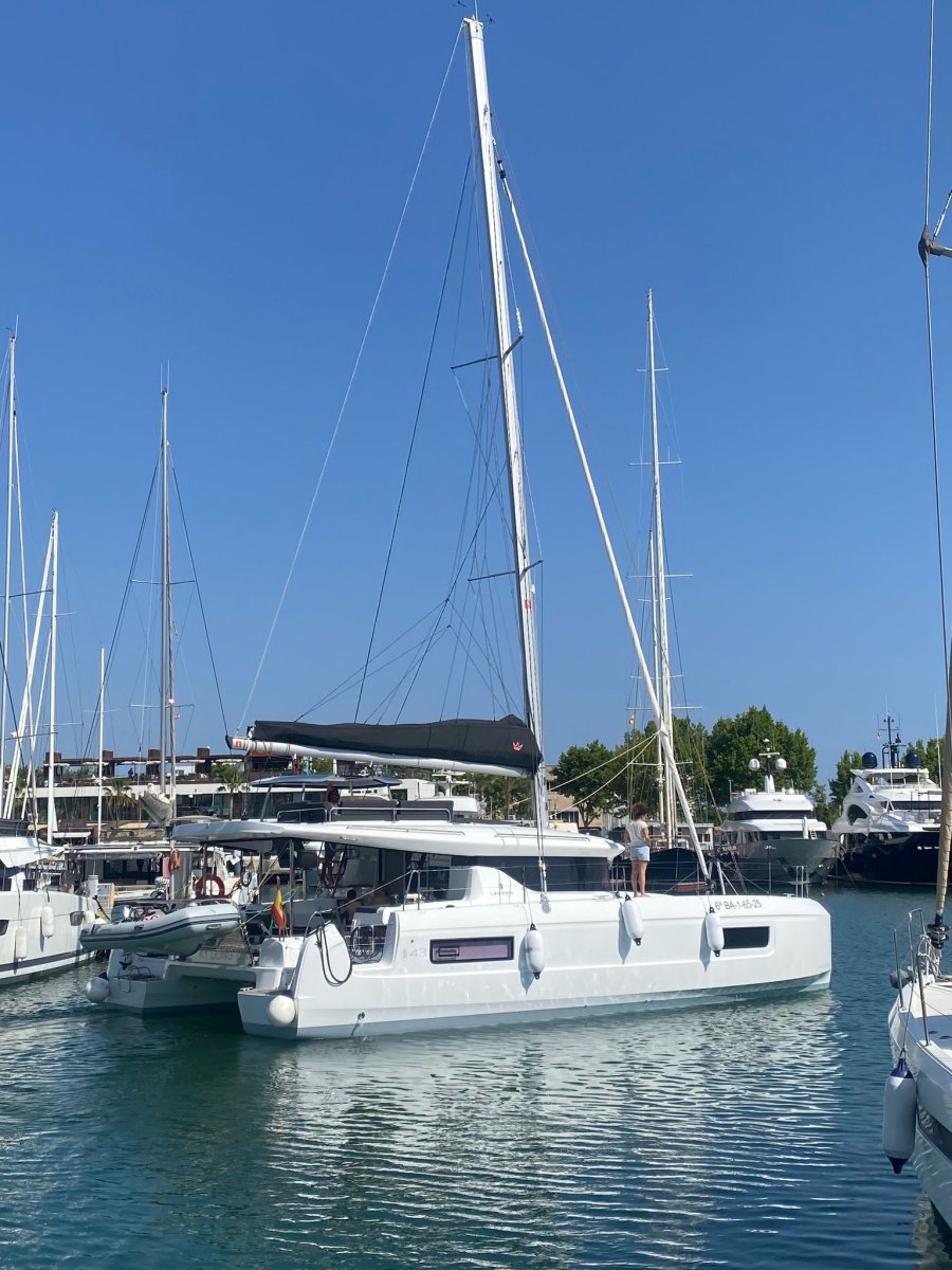 Catamaran excursion through Palma de Mallorca