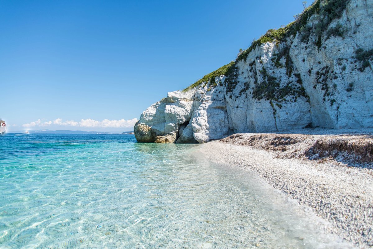 Excursión en barco a vela en Toscana: Elba y Capraia