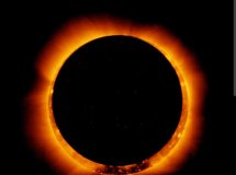 Barco velero navegando por las aguas de Mallorca