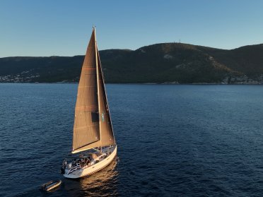 Entdecken Sie Griechenland auf einer Segelkreuzfahrt im Saronischen Golf