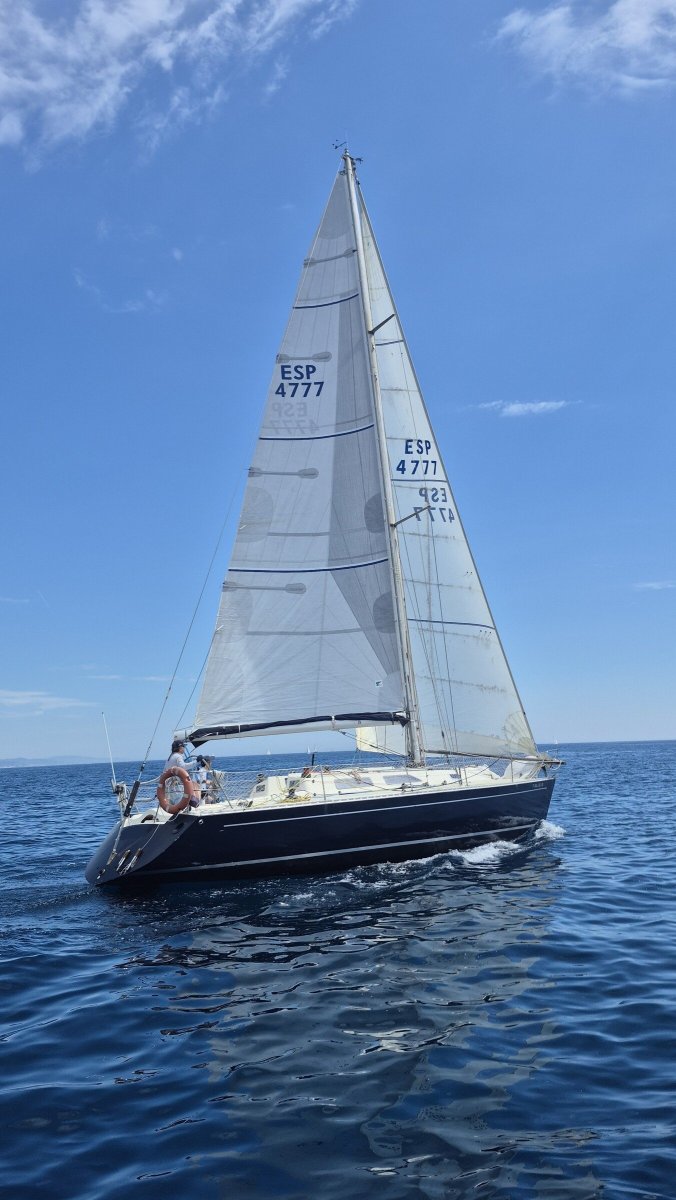 2-hour sailing adventure in the Maresme