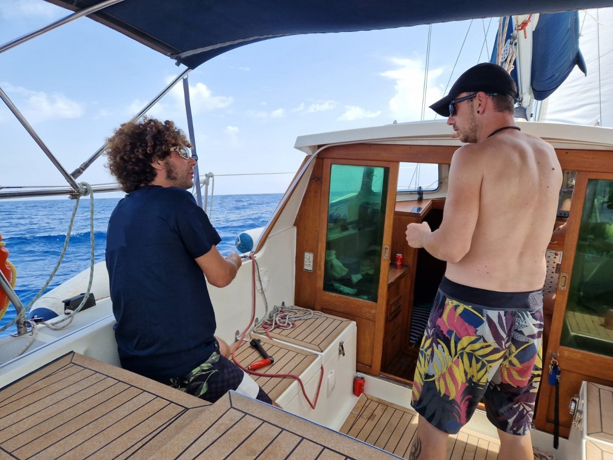 64d0f9b6d15795.97431890