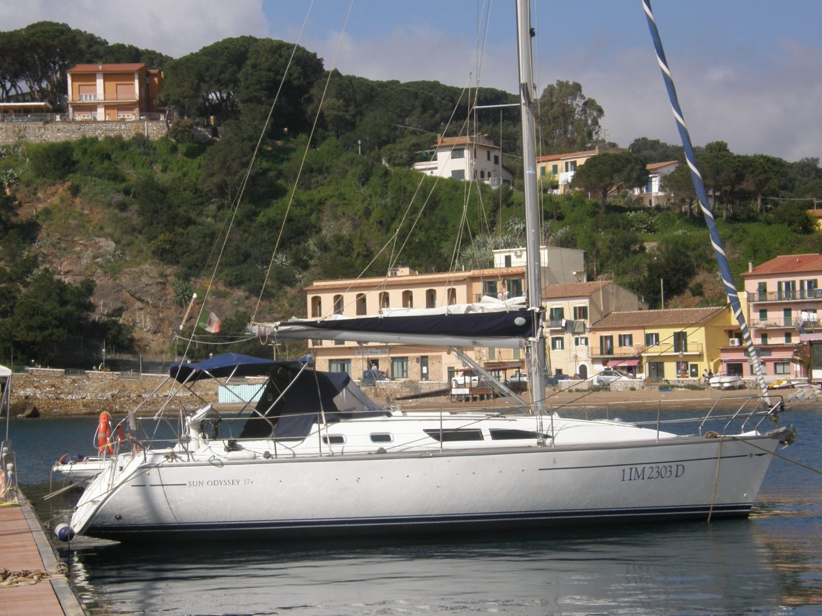 Jeanneau - 11.4 meters