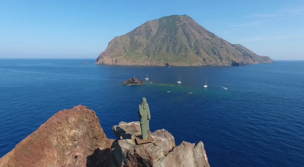 Disfrutar de la tranquilidad y la belleza natural de las Islas Eolias