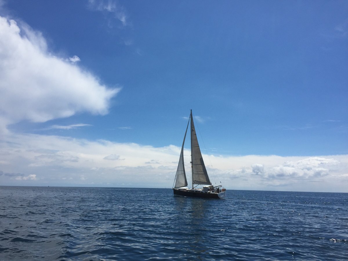 Learn boat navigation in Barcelona