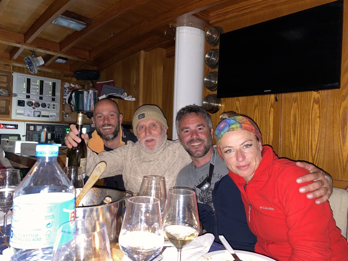 Catamaran experience in Valencia to obtain the Yacht Captain license