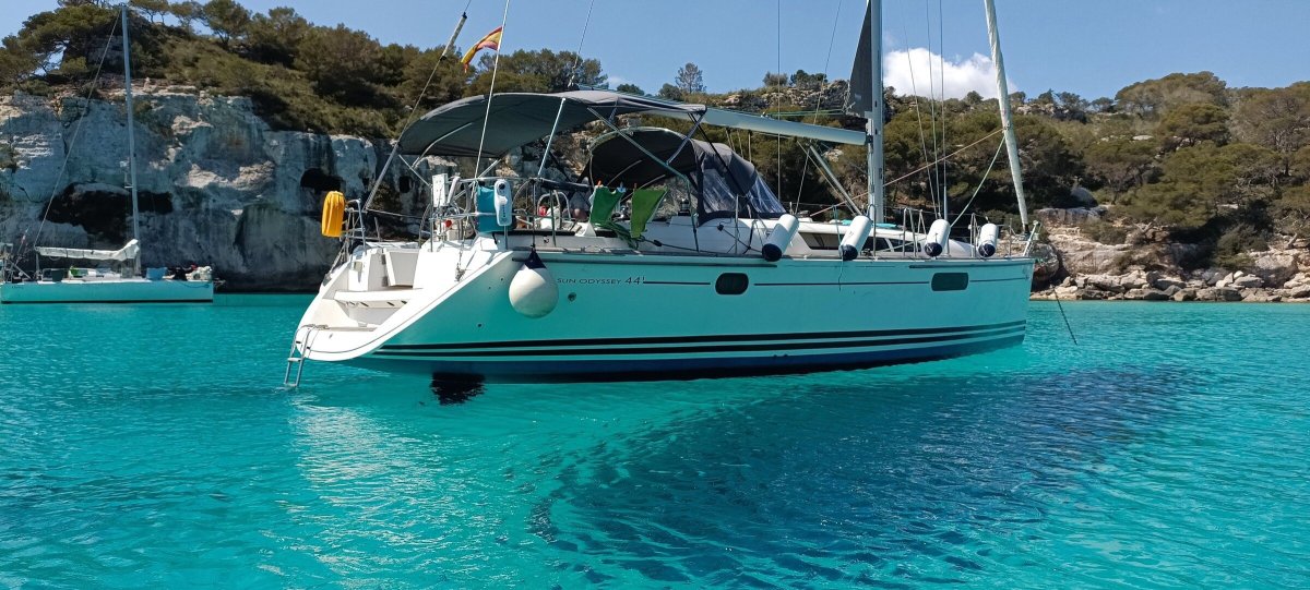Descubre las maravillas de las Baleares con un viaje en barco