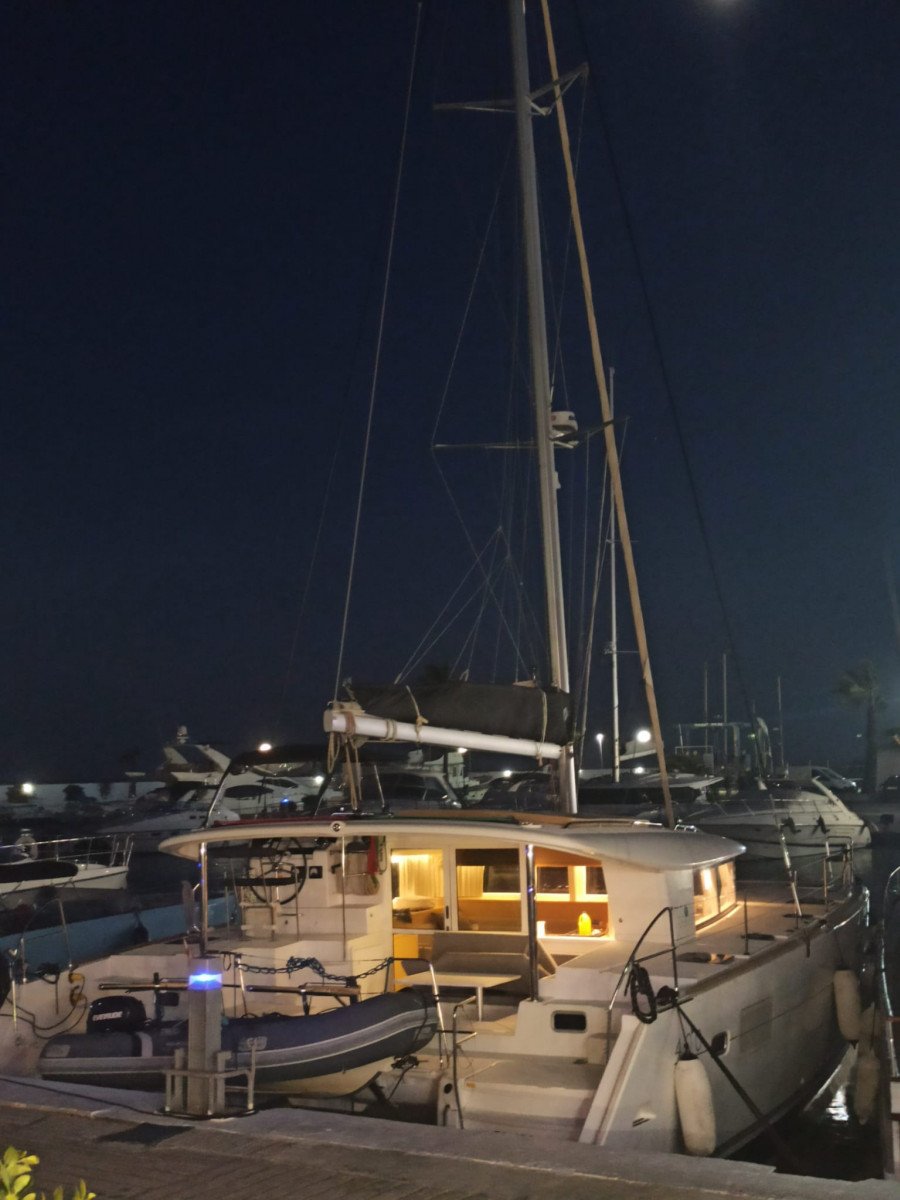 noleggio-catamarano-marbella