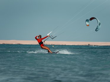 Semana de navegación y kitesurf en yate de lujo por el Mar Rojo egipcio