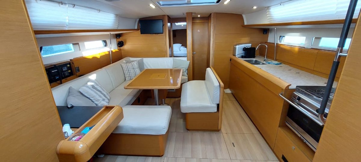 Jeanneau - 4 cabinas