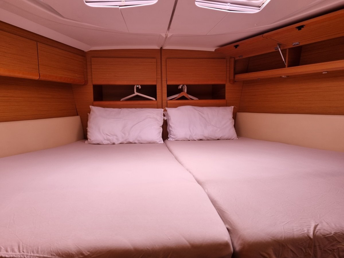 Jeanneau - 4 cabins