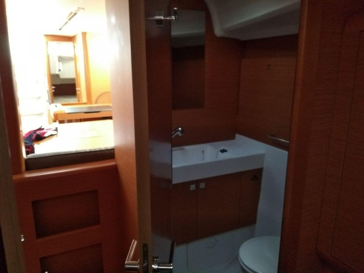 Sailboat - Jeanneau - Sun Odyssey 519