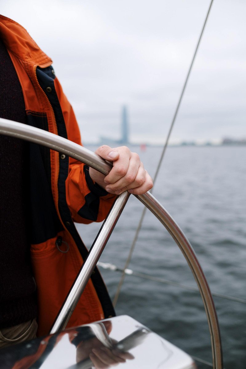 Sailing license practice in Valencia with 5 sailing classes