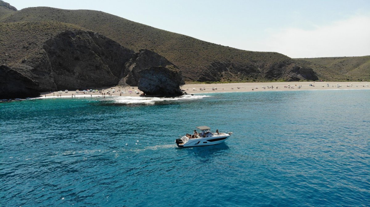 Explorar el parque natural en nuestro barco