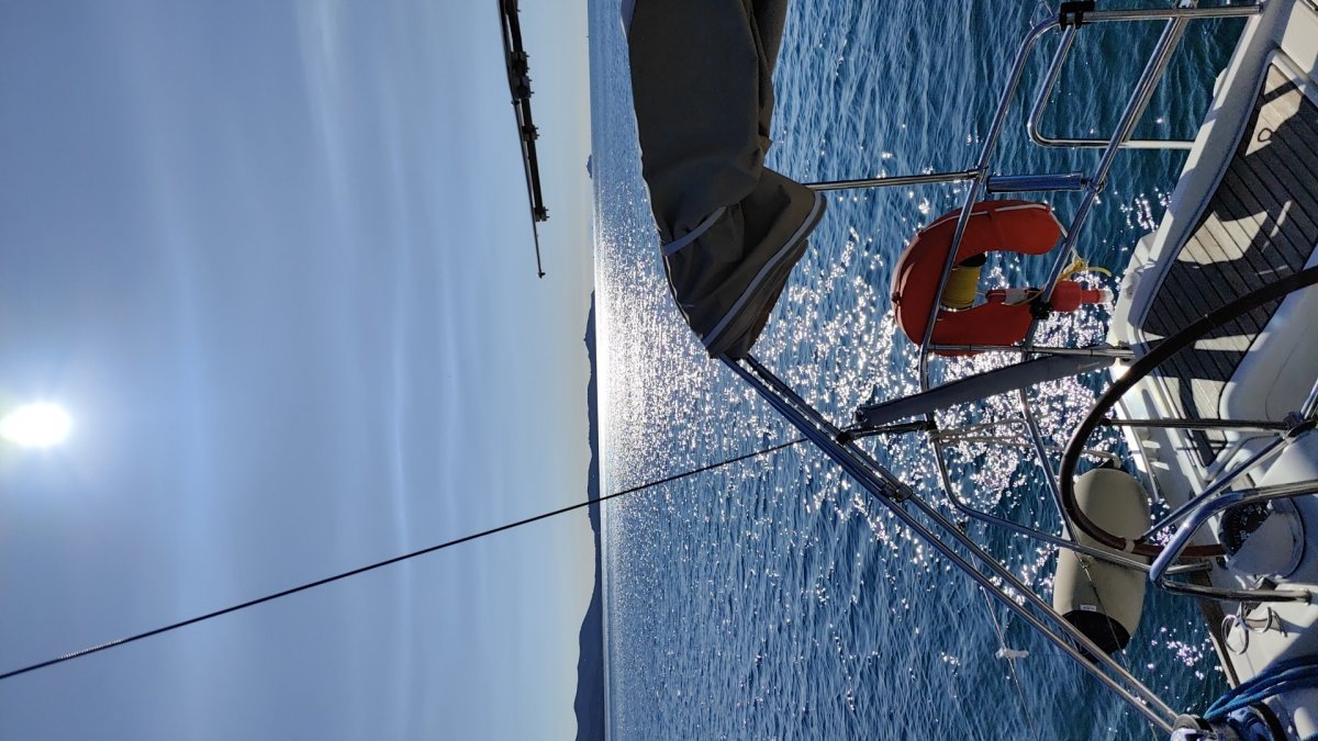 Sailboat - Bénéteau - 2 baths