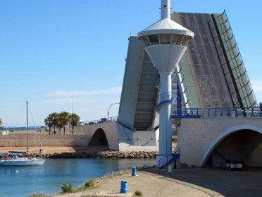 Segeltörn an der Küste Torrevieja-Mar Menor-Torrevieja.